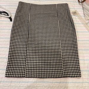 Cynthia Cynthia Steffe Houndstooth Wool
Blend Pencil Skirt Size 14